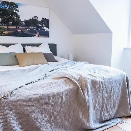 Cozy 2-bedroom - 54 Апартаменты *